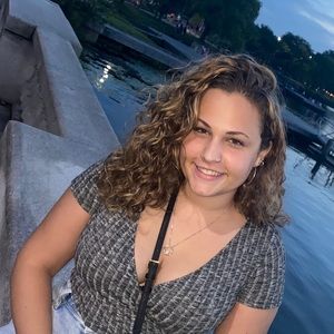 Meet your Posher, Taylor